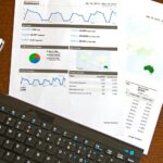 Google Analytics dashboard showing website traffic, visits, and bounce rate.