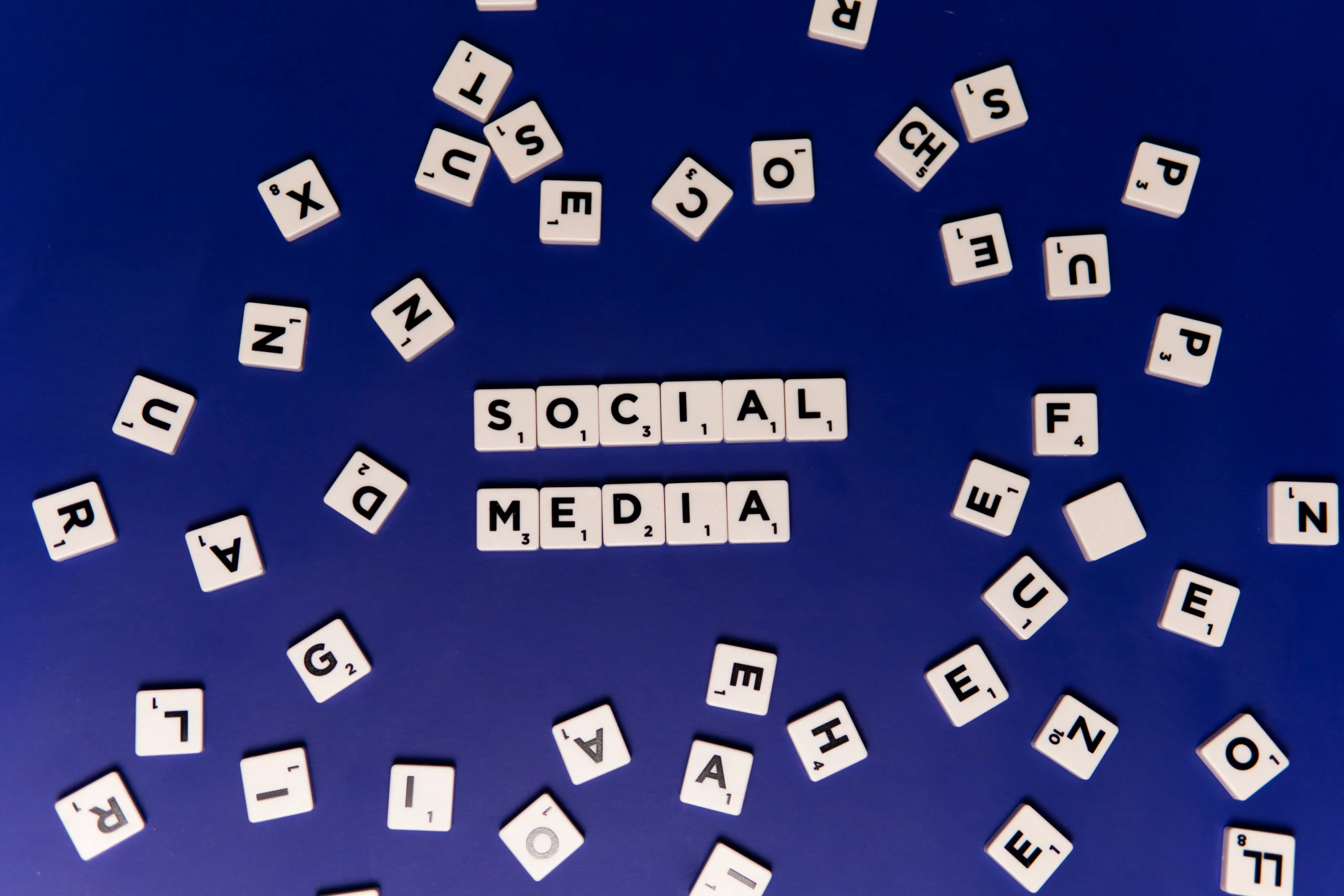 Examples of engaging content across various social media platforms, illustrating the impact of content marketing and social media marketing. Description: Engaging content displayed across various social media platforms, showcasing how content marketing boosts online audience reach.