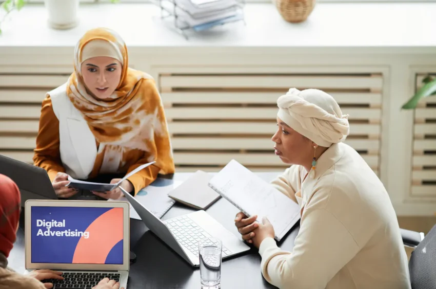 Navigate the complex world of online advertising with a seasoned digital marketing agency