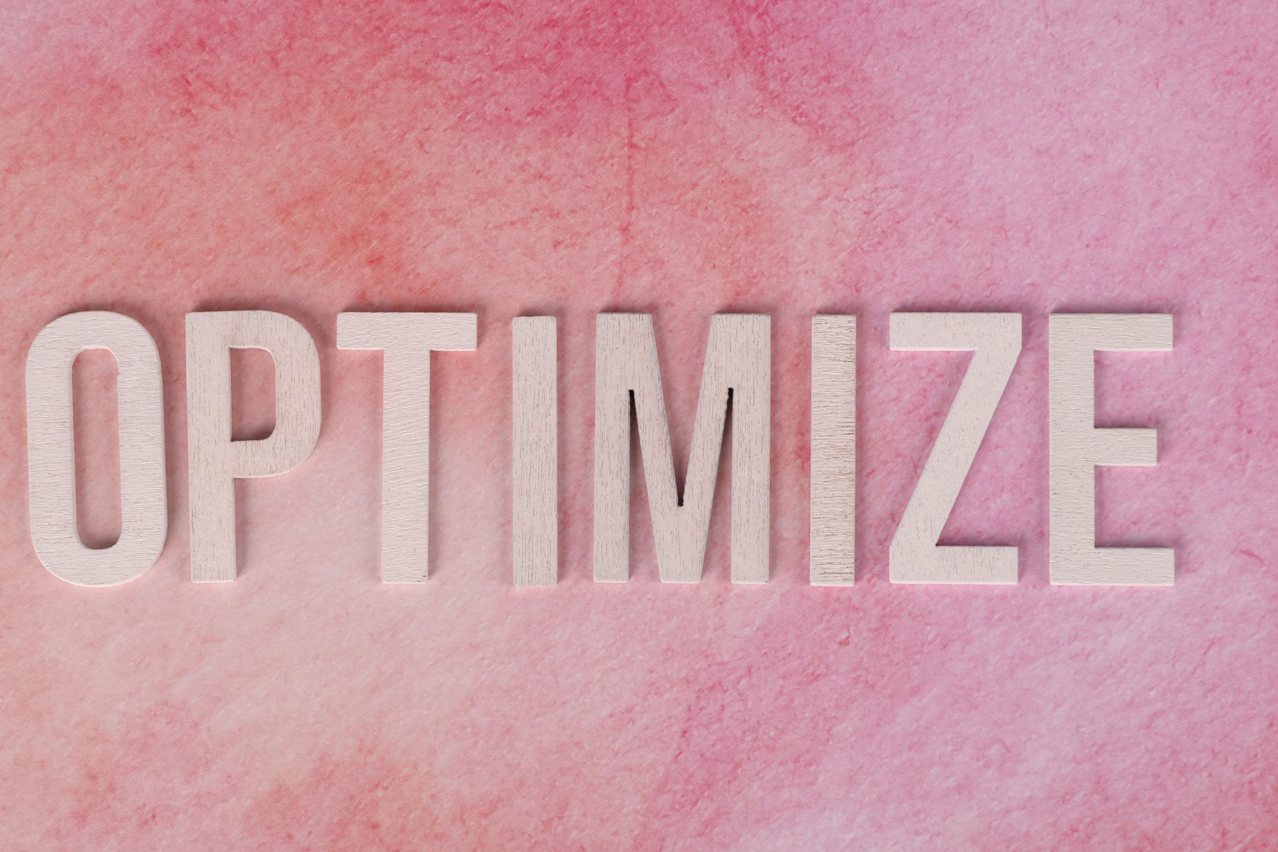 A checklist outlining the key areas of a Meta ads campaign audit, including targeting, creatives, and bidding strategies.
